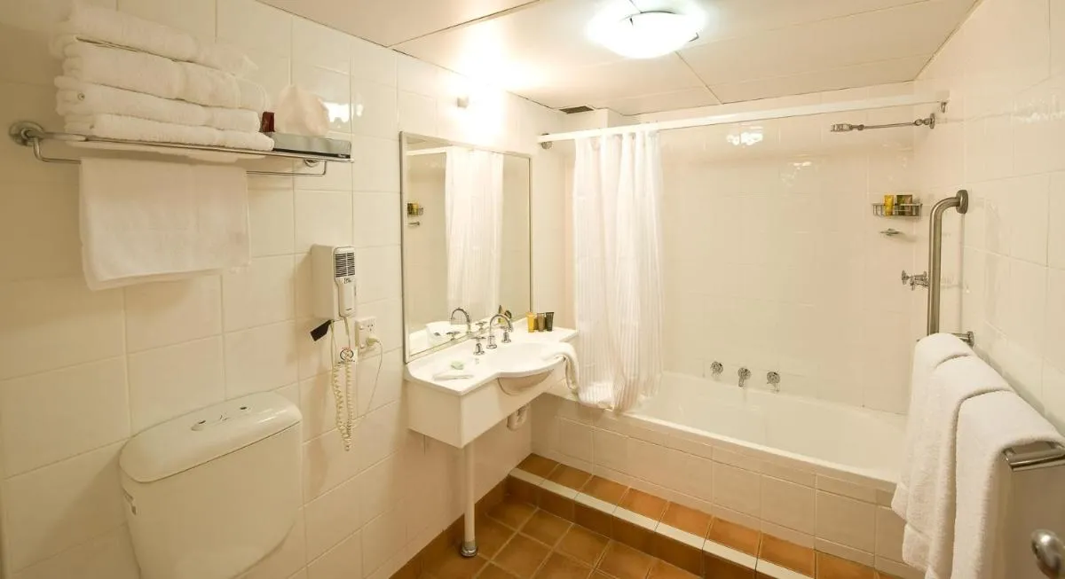 Image 2 of 175 Hotel Westmead