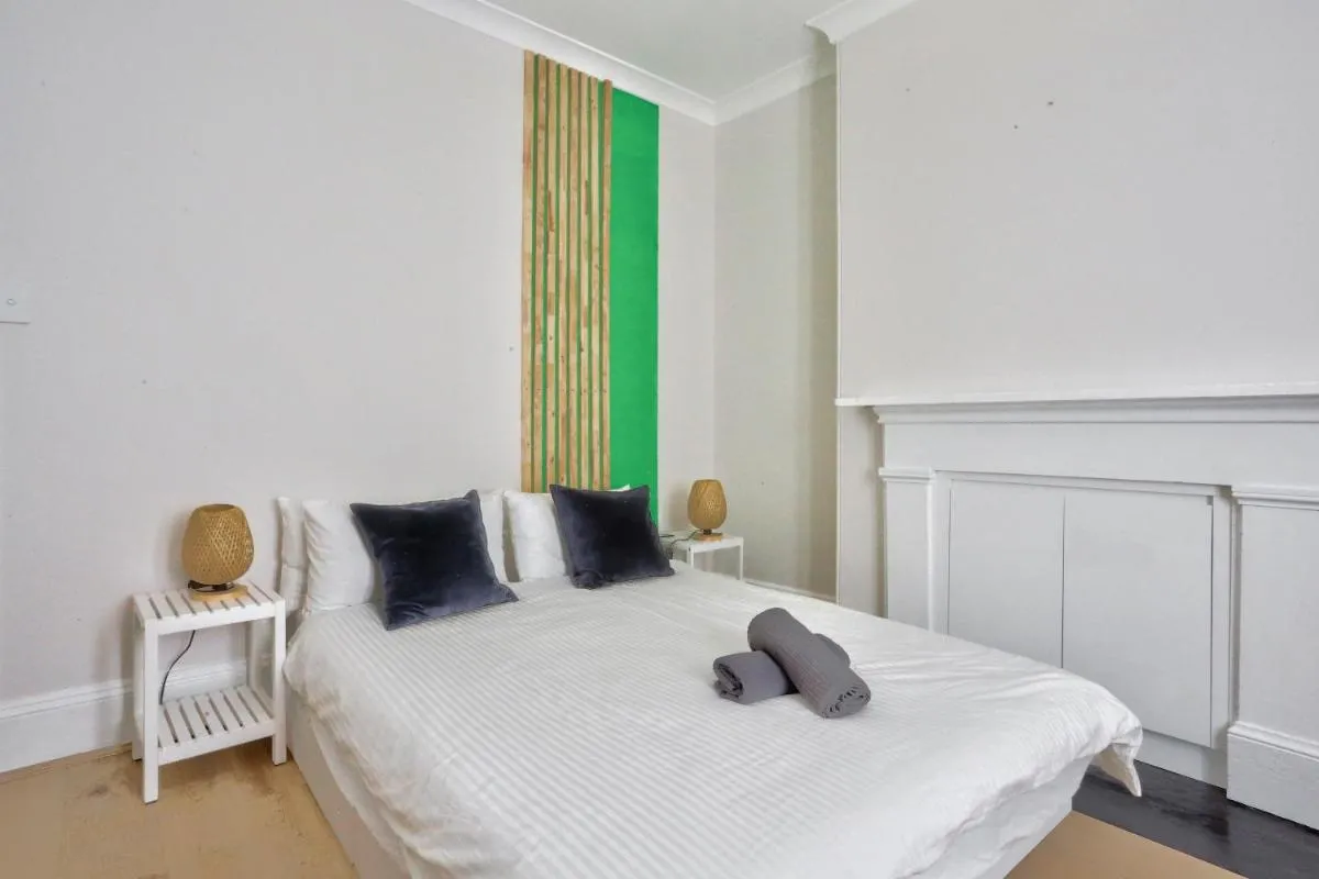 Image 1 of 2 Bedroom House with 2 E-Bikes Included at Centre of Chippendale
