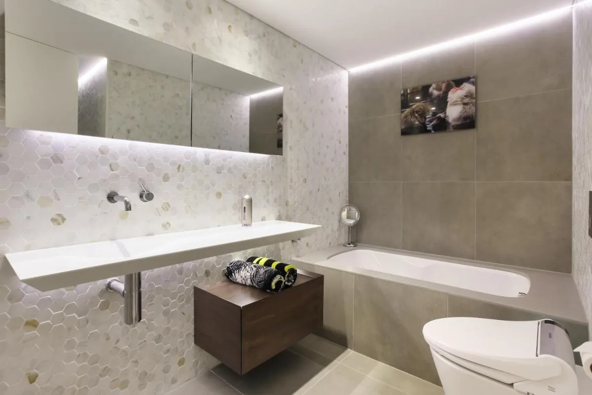 Image 2 of 3 Bedroom Darling Harbour Apartment