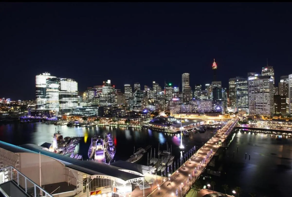Image 6 of 3 Bedroom Darling Harbour Apartment