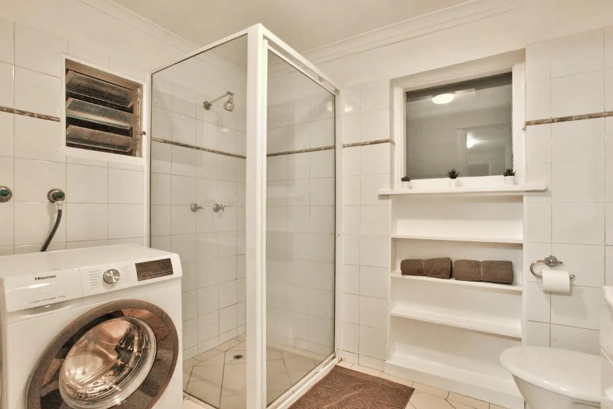 Image 2 of 3 Bedrooms – Darling Harbour – Glebe St 2 E-Bikes Included