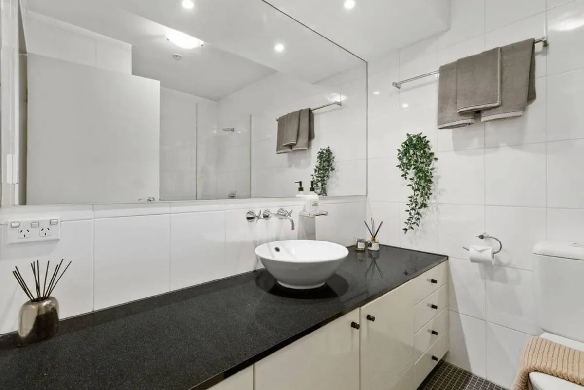 Image 2 of A Modern & Comfy Studio Next to Darling Harbour