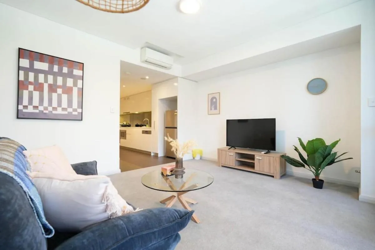 Image 6 of Adorable One Bedroom APT in heart of WWP