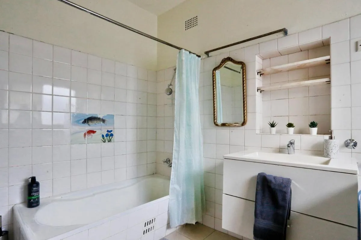 Image 6 of Affordable 2 Bedroom House Surry Hills 2 E-Bikes Included
