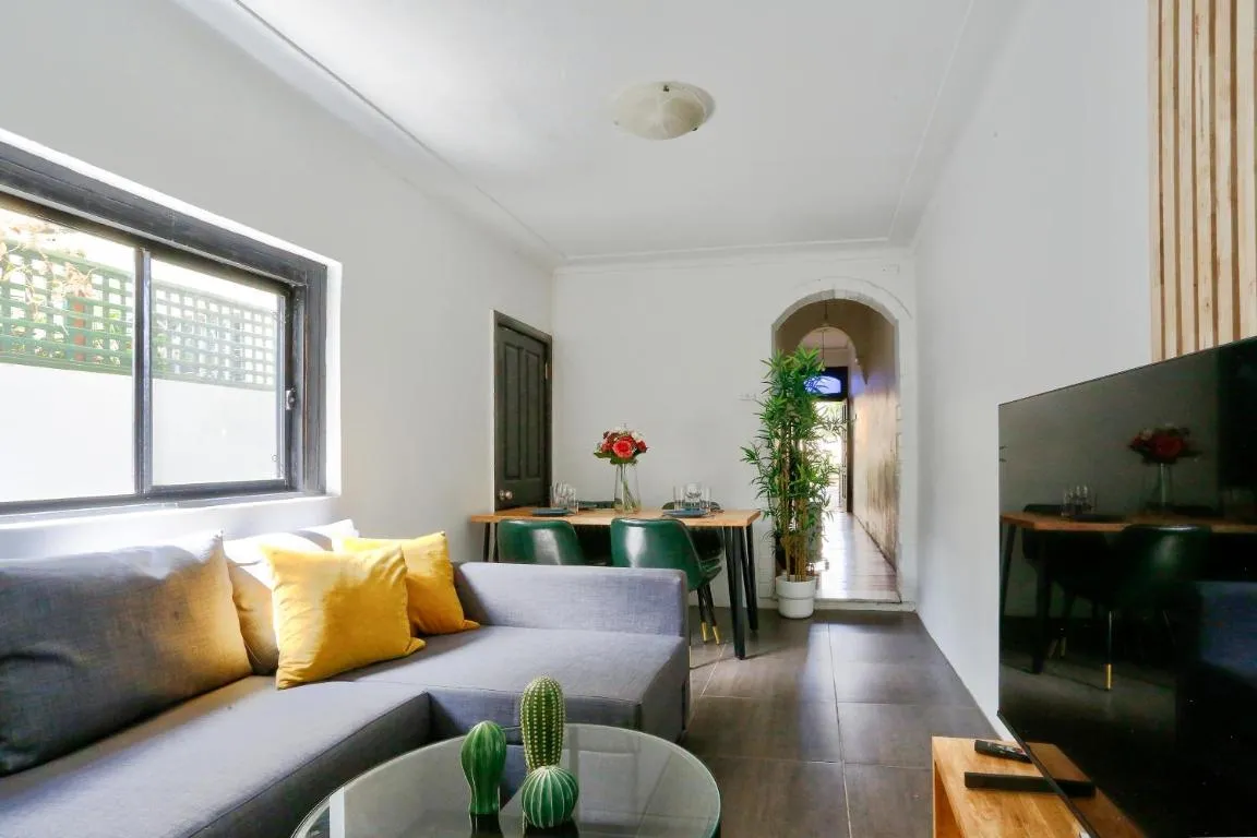 Image of Affordable 2 Bedroom House Surry Hills 2 E-Bikes Included