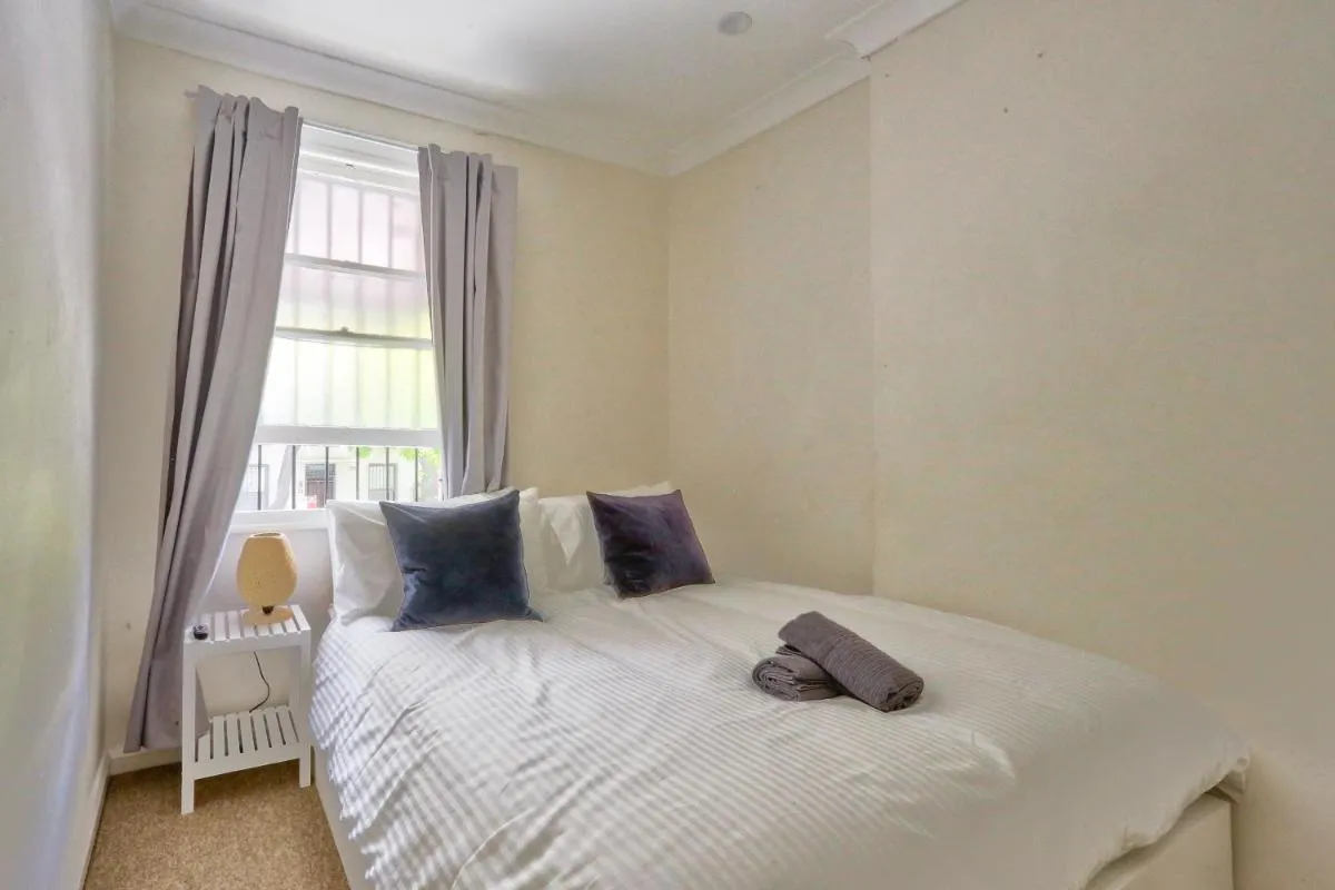 Image 1 of Affordable 3 Bedroom House Darlinghurst with 2 E-Bikes Included