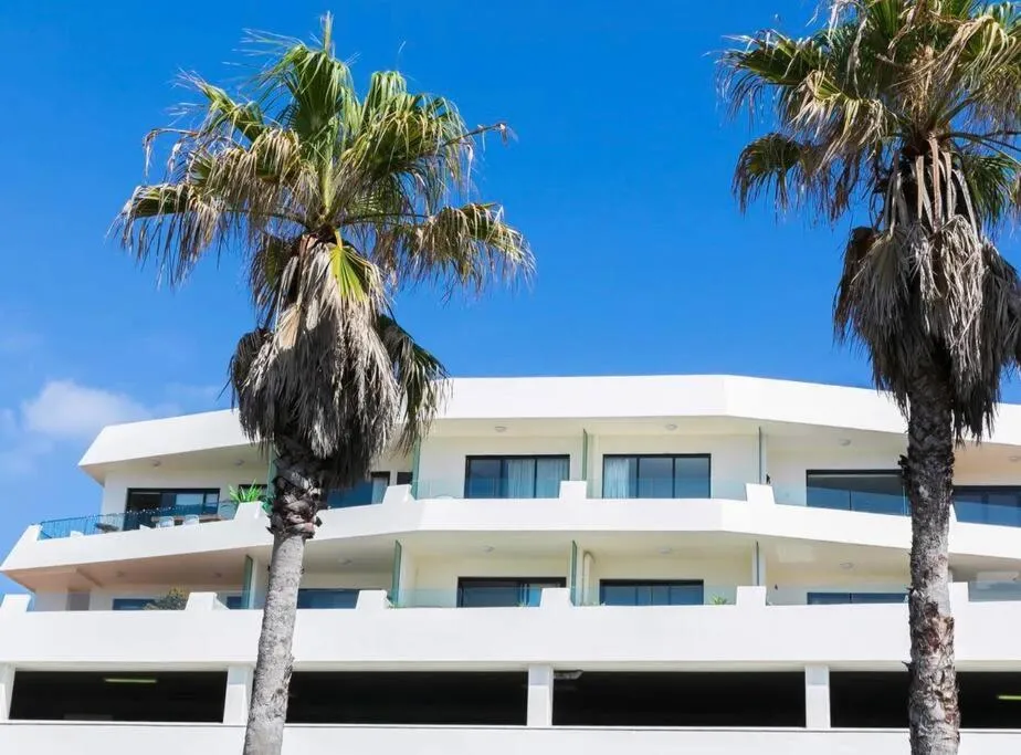 Image 2 of Bondi Beach Waves Beachfront Apartment