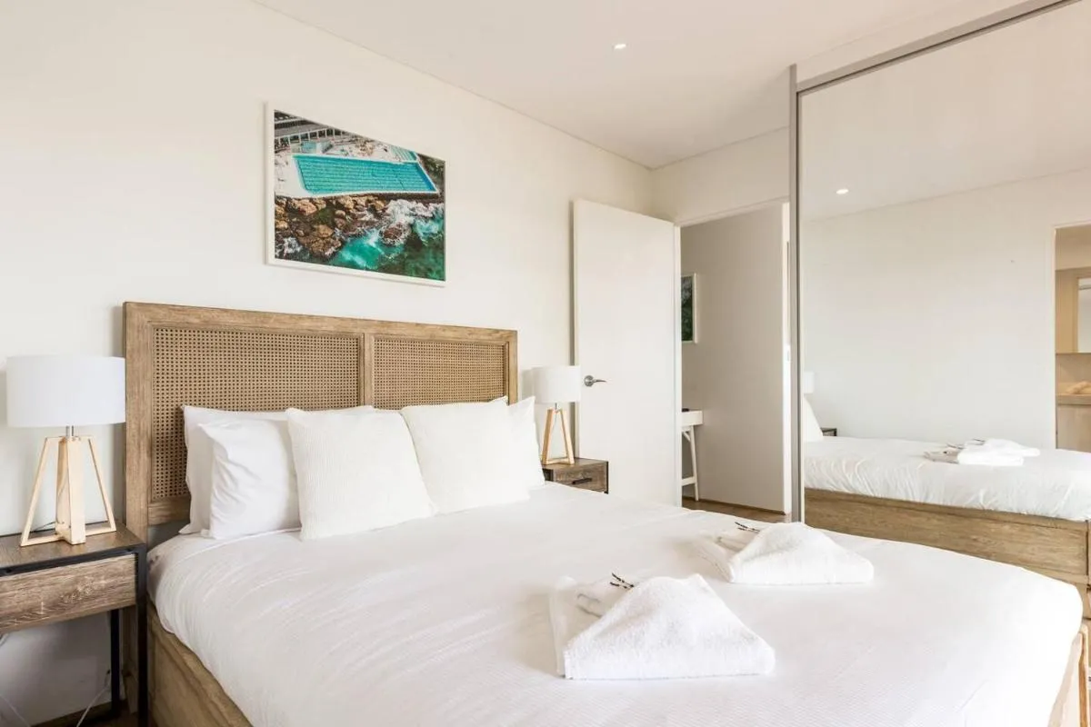 Image 5 of Bondi Beachfront Lifestyle – Ocean Views and Parking