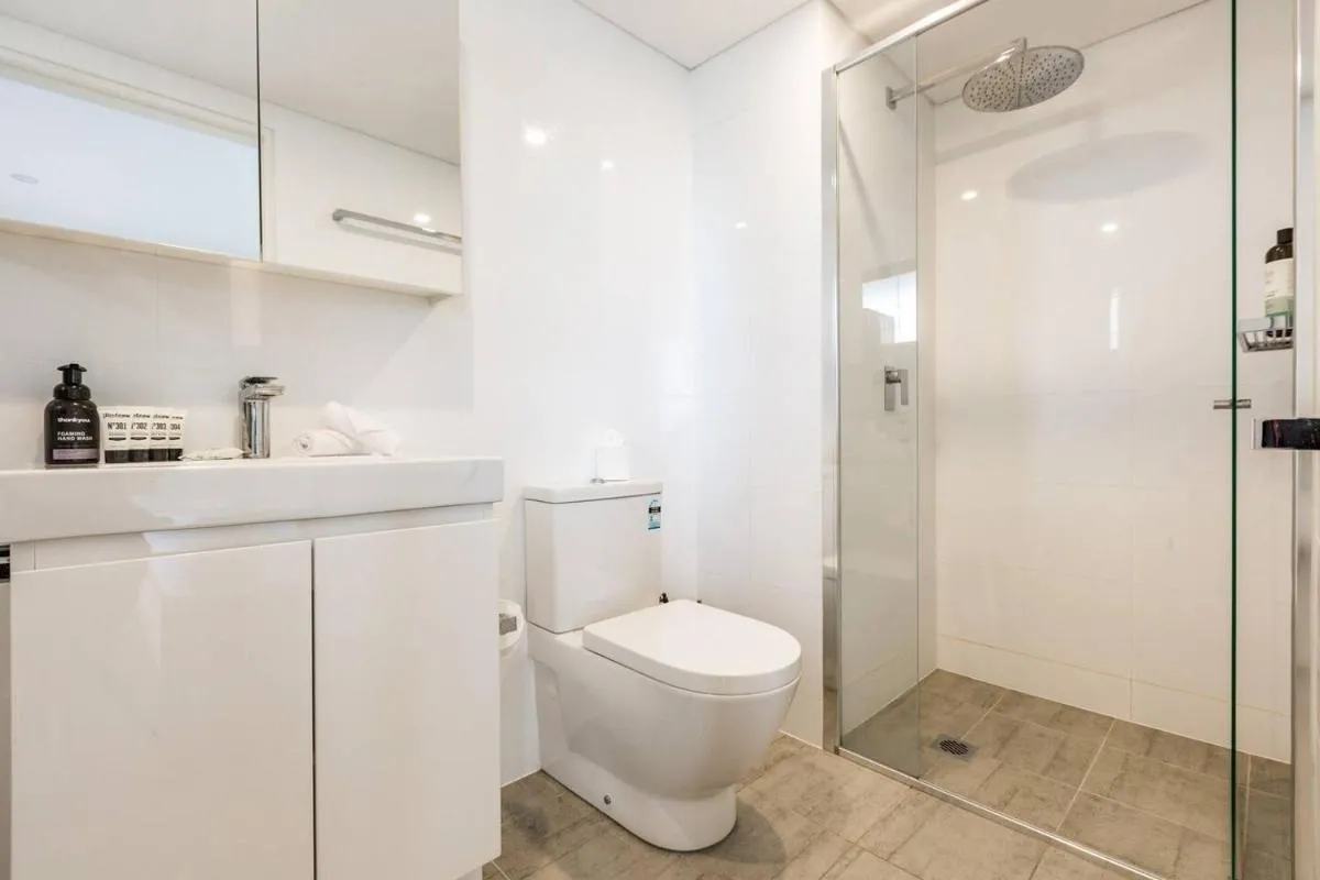 Image 2 of Bondi Beachfront Lifestyle – Ocean Views and Parking