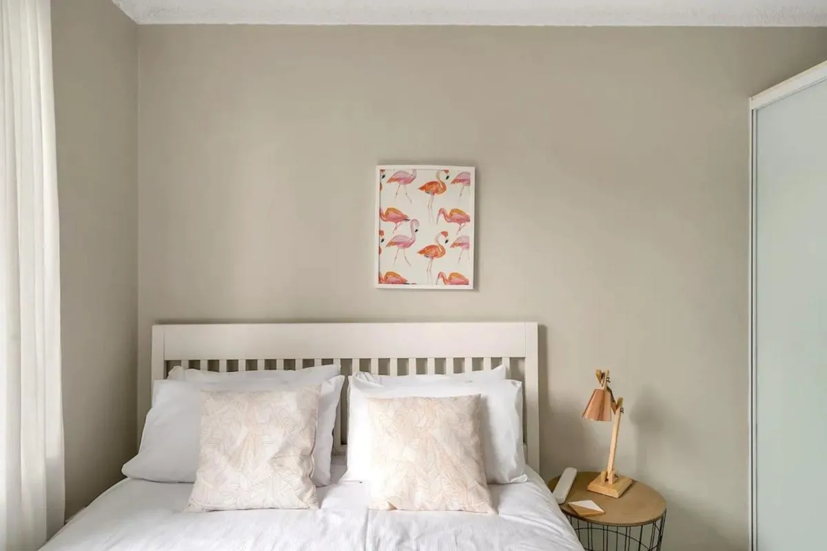 Image 3 of Bright 1 Bedroom Apartment in Lane Cove