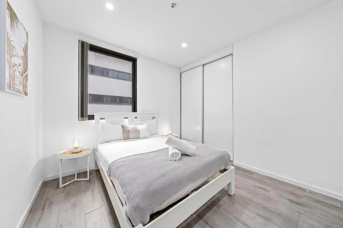 Image 1 of Burwood 1Br apt nearTrainShopping street parking