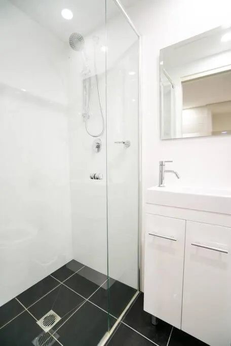 Image 3 of CBD #UnitA Grennland6 1 bedroom apt Darling Harbour