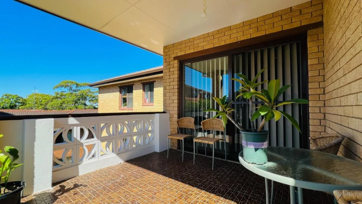 Image 5 of Carlton 3 beds unit – free parking
