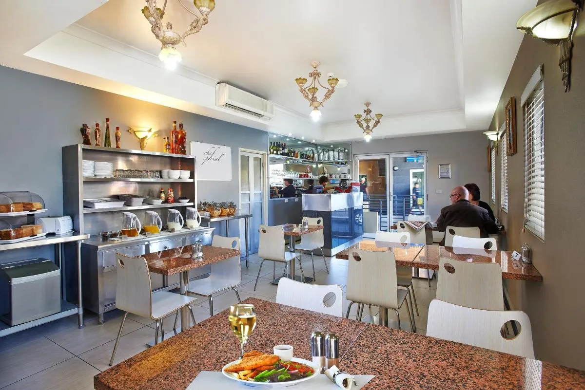 Image 3 of Comfort Inn & Suites Burwood