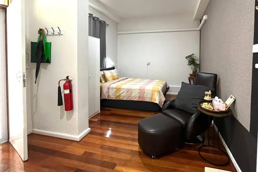 Image 1 of Comfortable Studio+free parking for small car