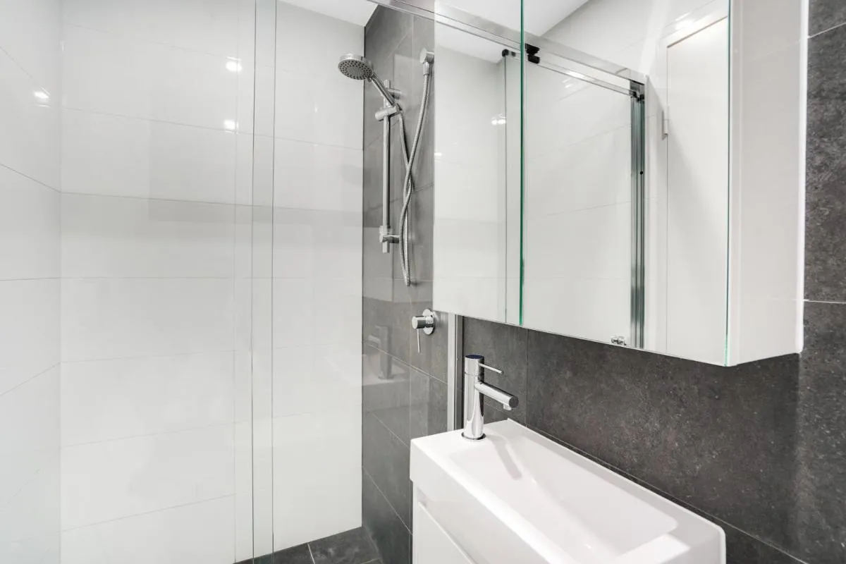 Image 2 of Coogee Studio Apartments