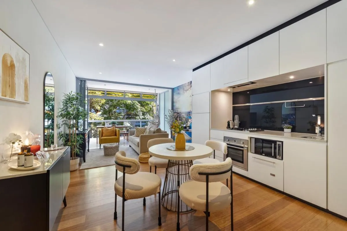 Image 2 of Cozy Modern Peaceful CityPad – Balcony AC Laundry