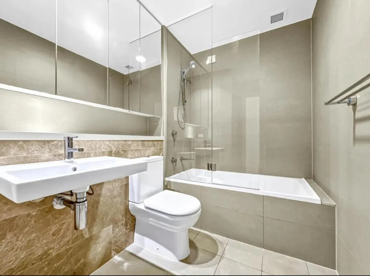Image 2 of Cozy stylish home in Rhodes