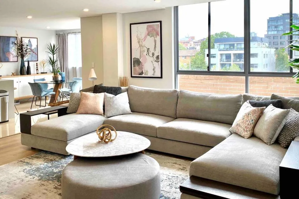 Image of Crows Nest – Executive Penthouse – 3 Bedroom- 5km to City