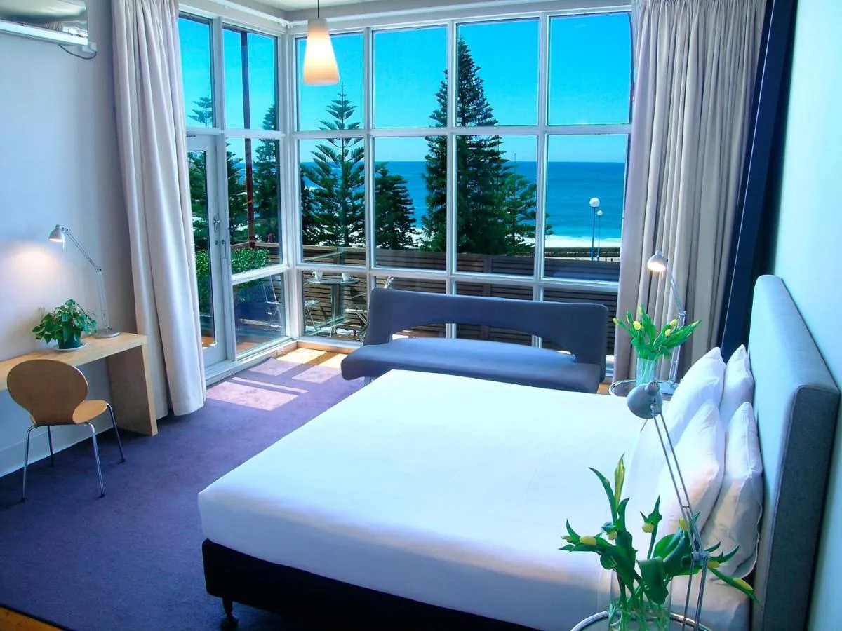 Image 1 of Dive Hotel