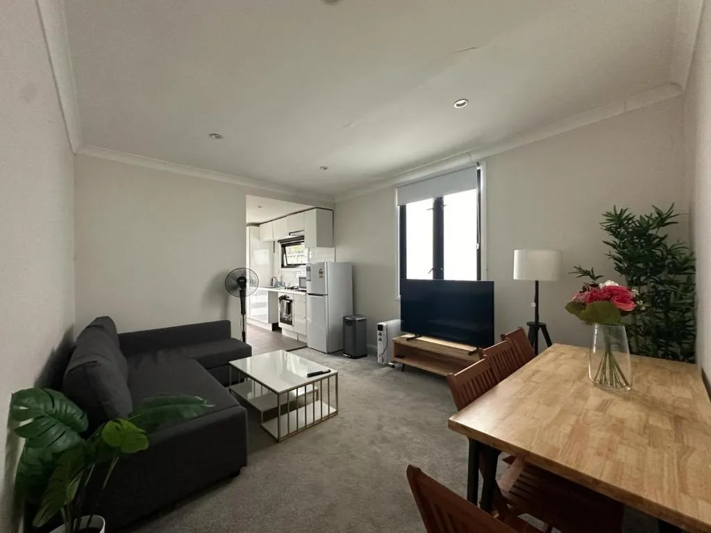 Image of Dynamic 2 Bedroom home close to city buzz Darling St 2 E-Bikes Included
