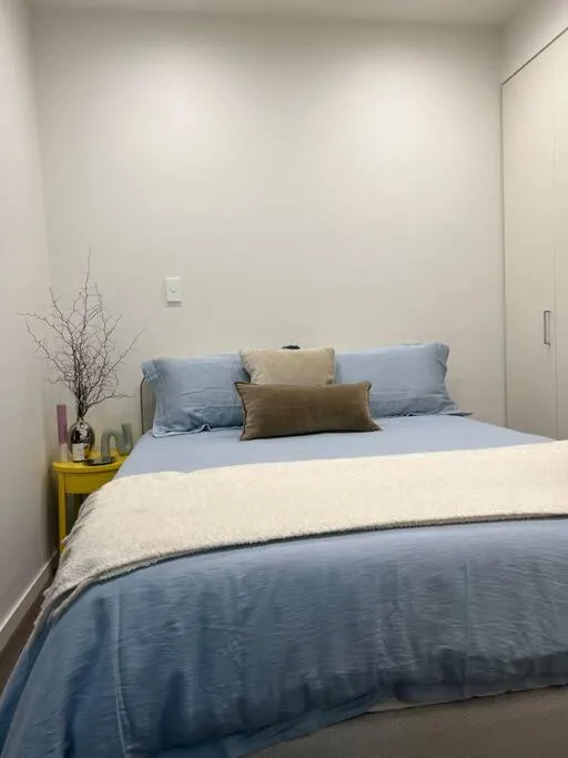 Image 3 of Exquisite Inner City Modern 1 Bedroom Apt