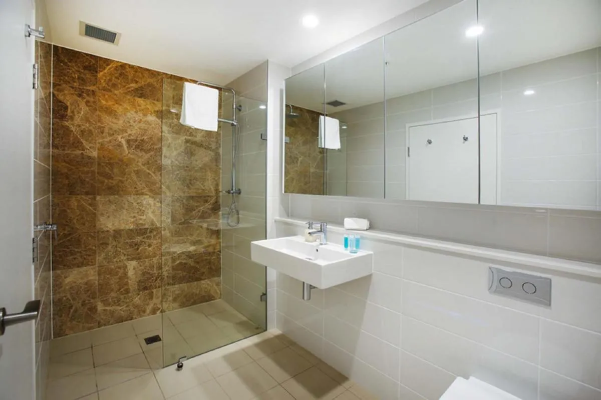 Image 6 of Gadigal Groove – Modern and Bright 3BR Executive Apartment in Zetland with Views