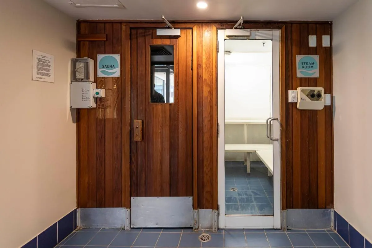 Image 1 of Gia Sydney