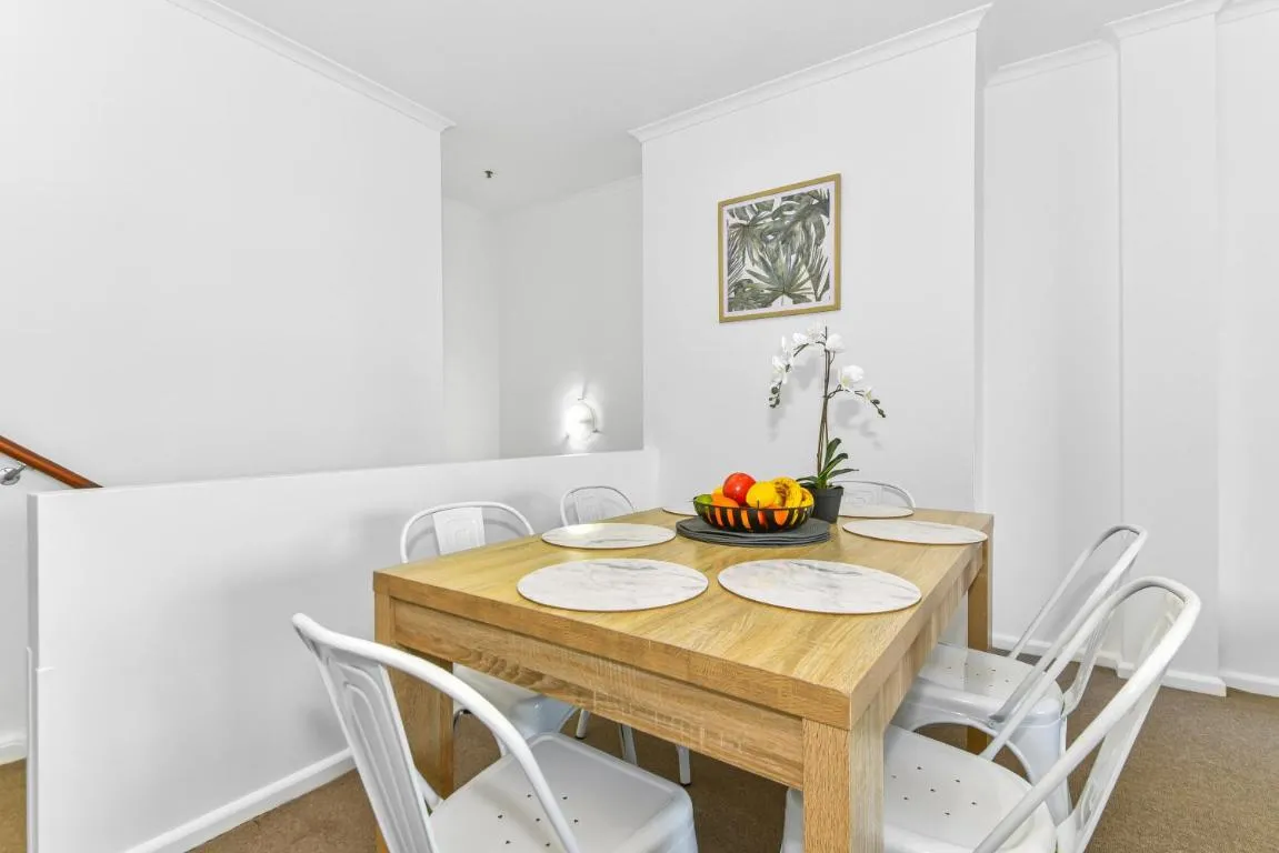 Image of Goldsbrough 2 bedrooms split apartment