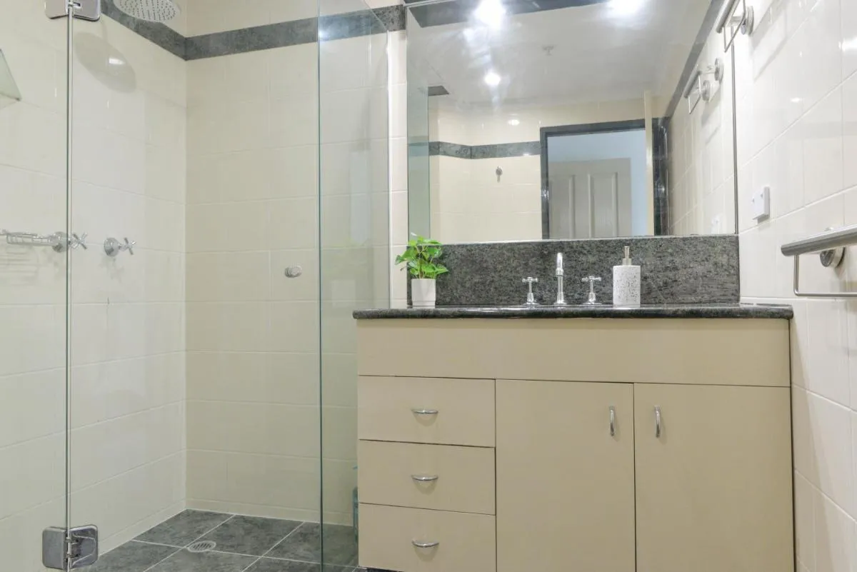 Image 2 of Great Location! Darling Harbour Superb 2BR Apt