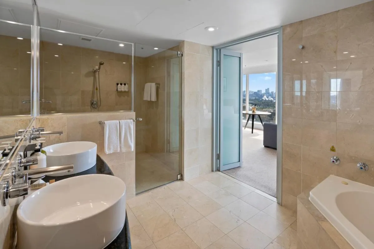Image 1 of Holiday Inn Sydney Potts Point