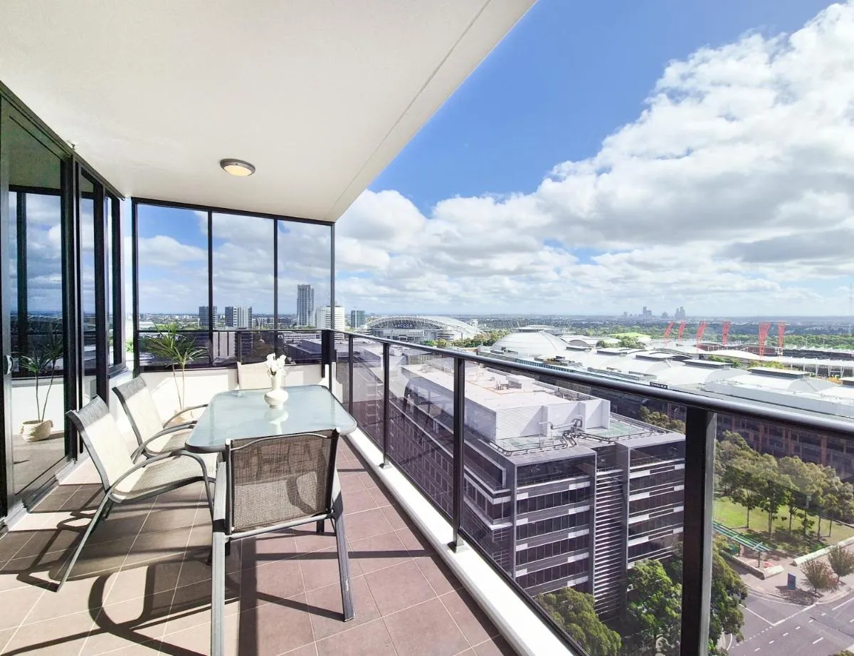 Image 5 of Holiday Style 3 Bedroom Apartment in Olympic Park