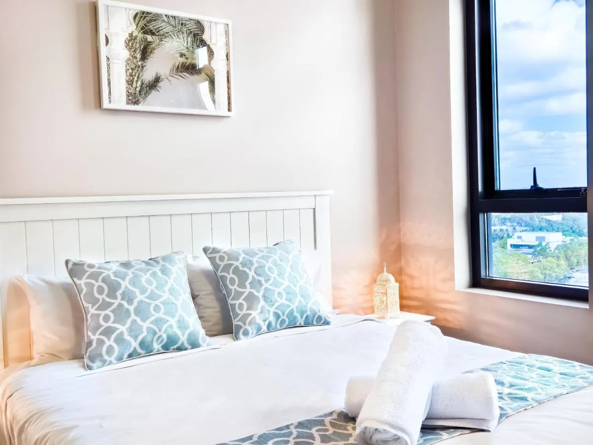 Image 6 of Holiday Style 3 Bedroom Apartment in Olympic Park