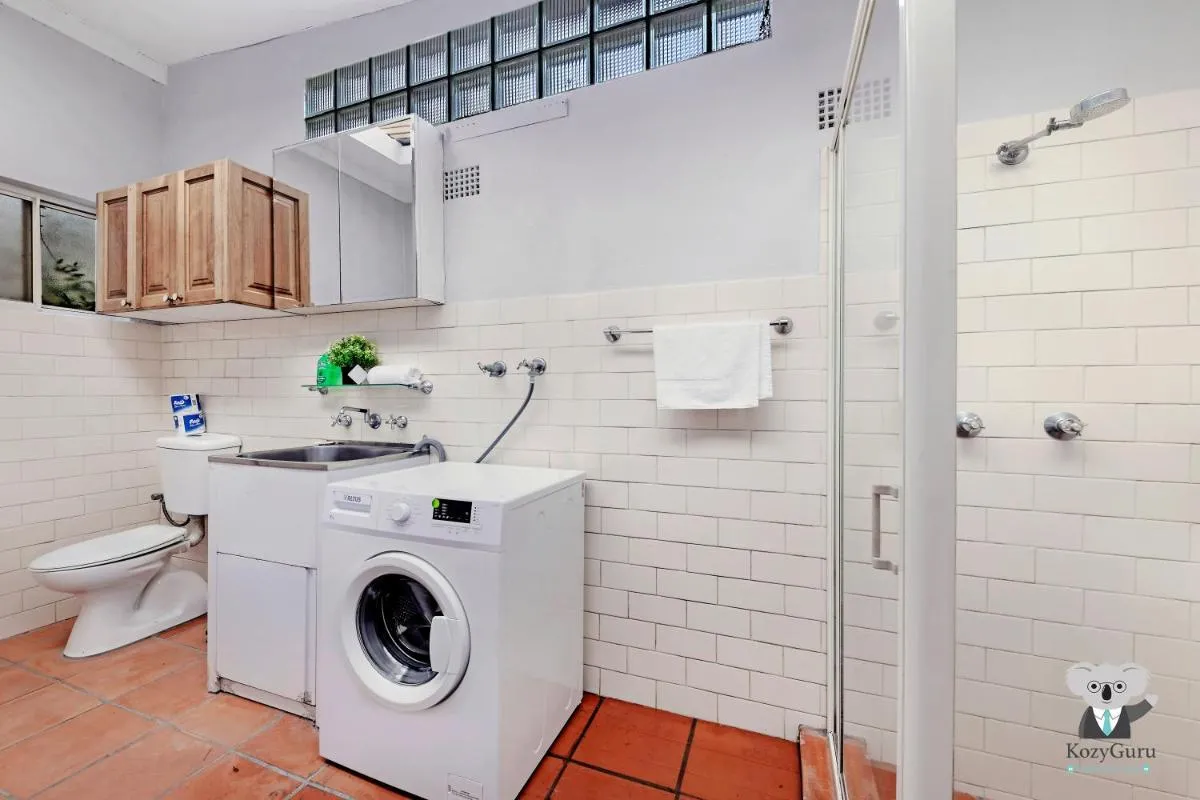 Image 4 of KOZYGURU Campsie Oldie-but-goodie look 4 Bed House NCA011