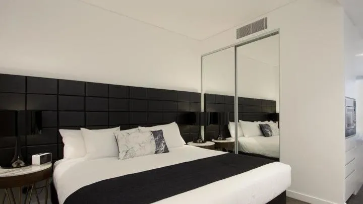 Image 4 of KOZYGURU Chatswood Luxury Studio NCH088-720