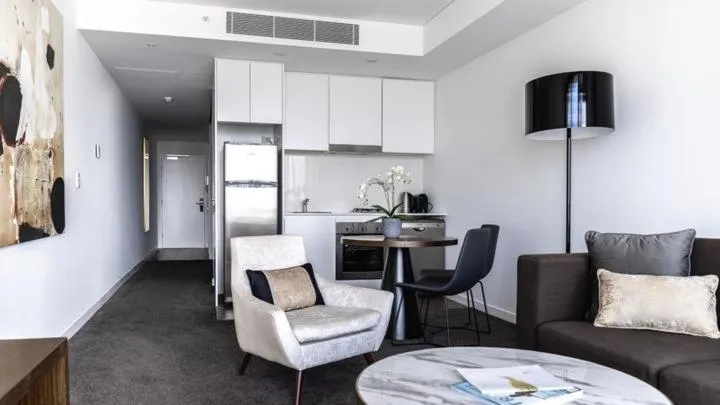 Image 3 of KOZYGURU Chatswood Luxury Studio Walk to Chatswood Chase NCH088-721
