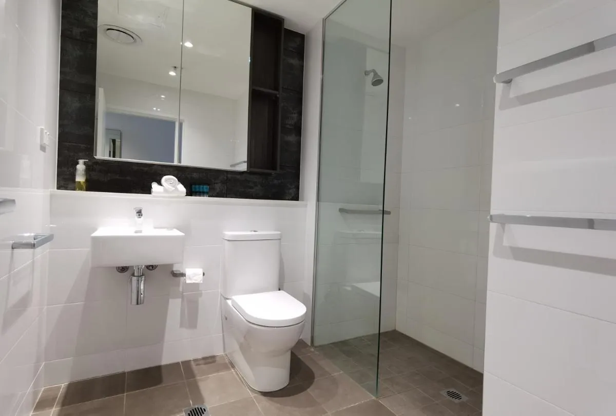 Image 2 of KOZYGURU Chatswood Luxury Studio Walk to Chatswood Chase NCH088-721