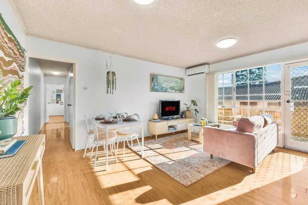 Image 4 of KozyGuru Harris Park 2Bed Apt Free Parking