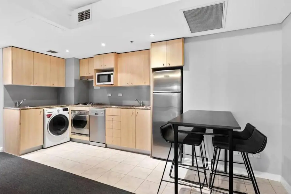 Image 3 of KozyGuru Haymarket Mantra 2 Bedroom High Level NHA653-1601