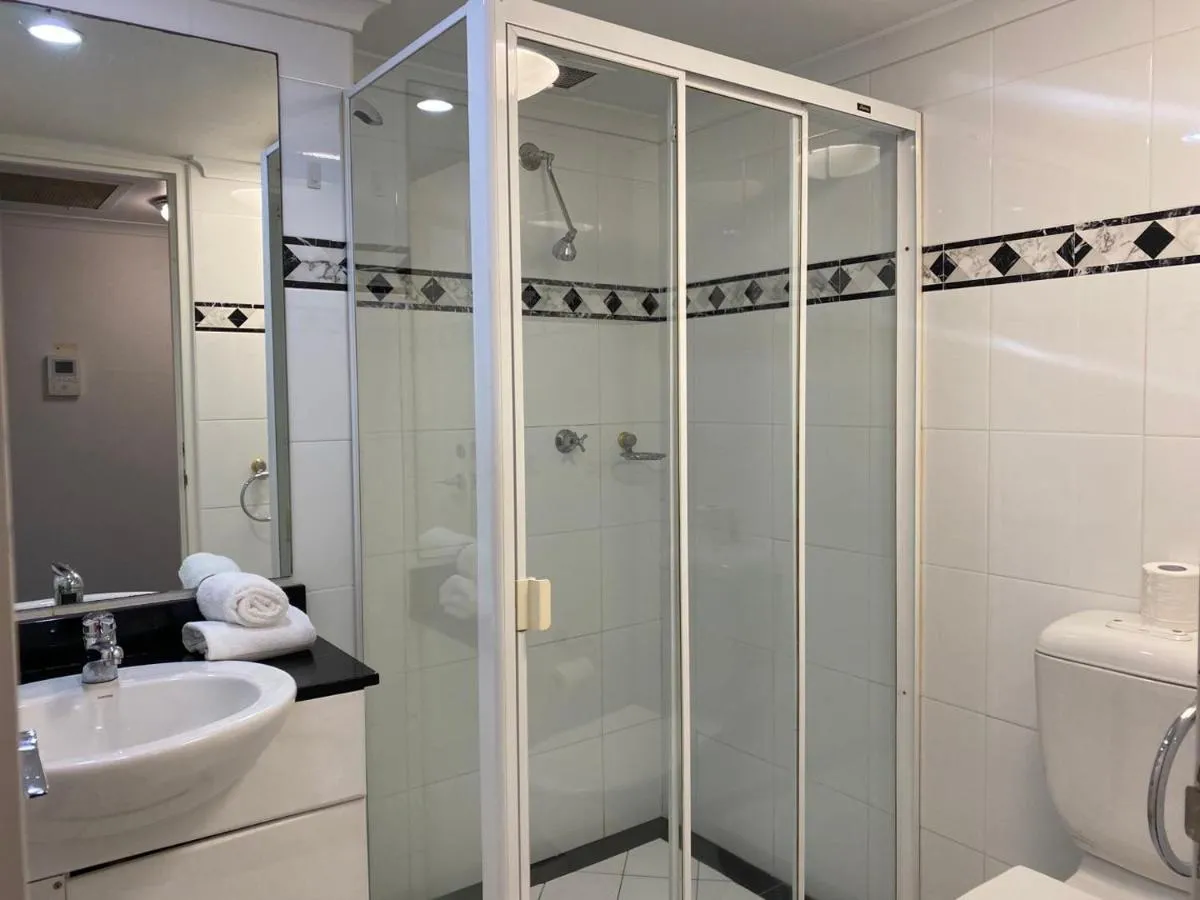 Image 5 of KozyGuru / Haymarket SYD / Cozy Warm / 1 Bed APT / NHA317-546B