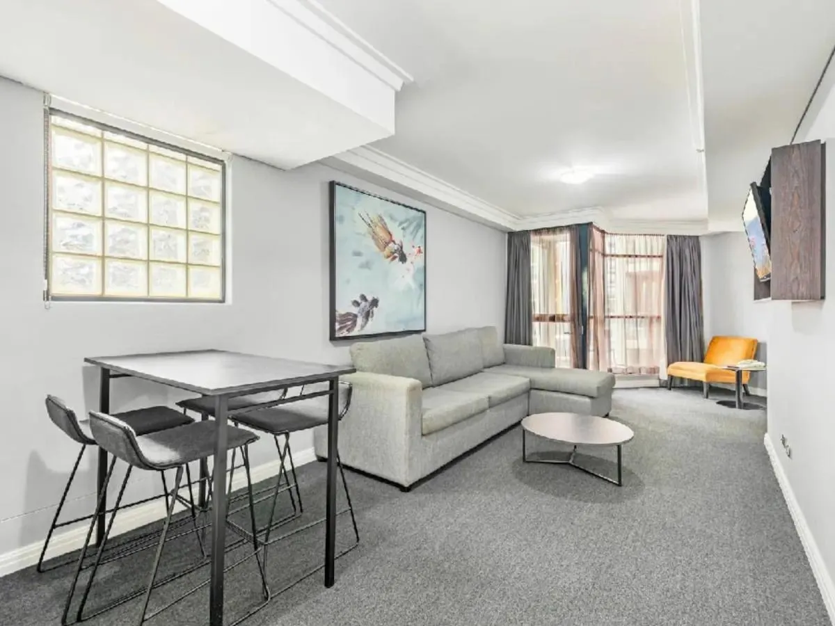 Image 4 of KozyGuru Mantra 1BED APT NHA653-1202