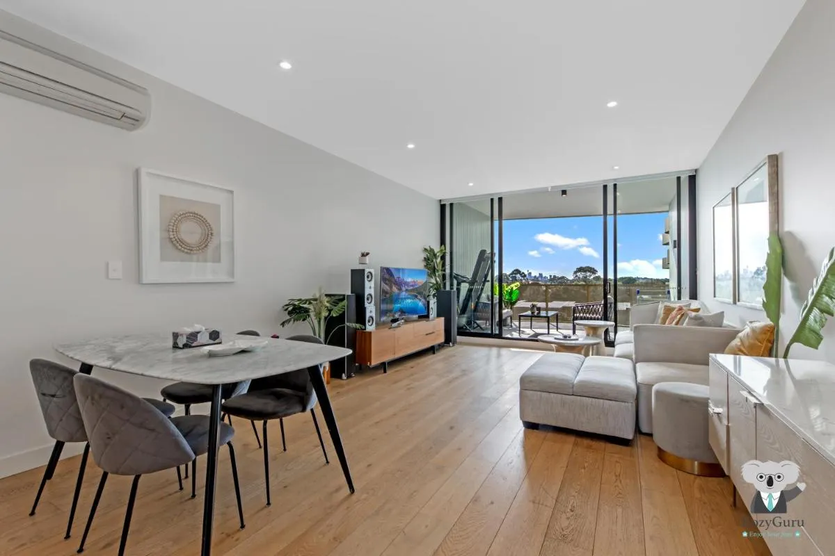 Image 3 of KozyGuru Pagewood Cosy 2Bed Apt NPA005