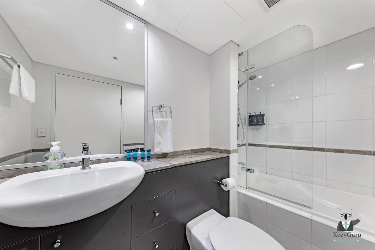 Image 2 of KozyGuru / Sydney CBD / Best Location Studio / NHA653-1109