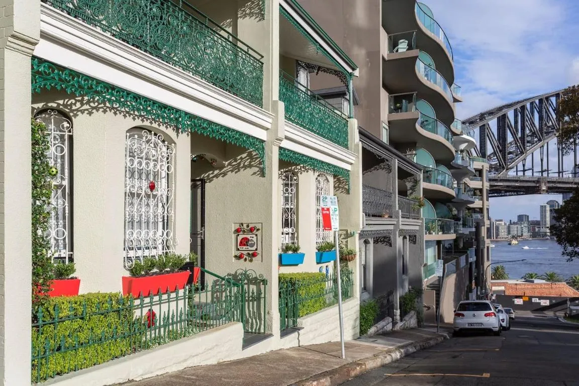Image of ‘Lady Beatle’ Quirky Character Terrace near Harbour
