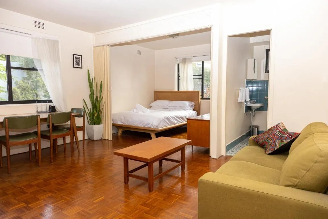 Image of Light-Filled Paddington Studio with Parking
