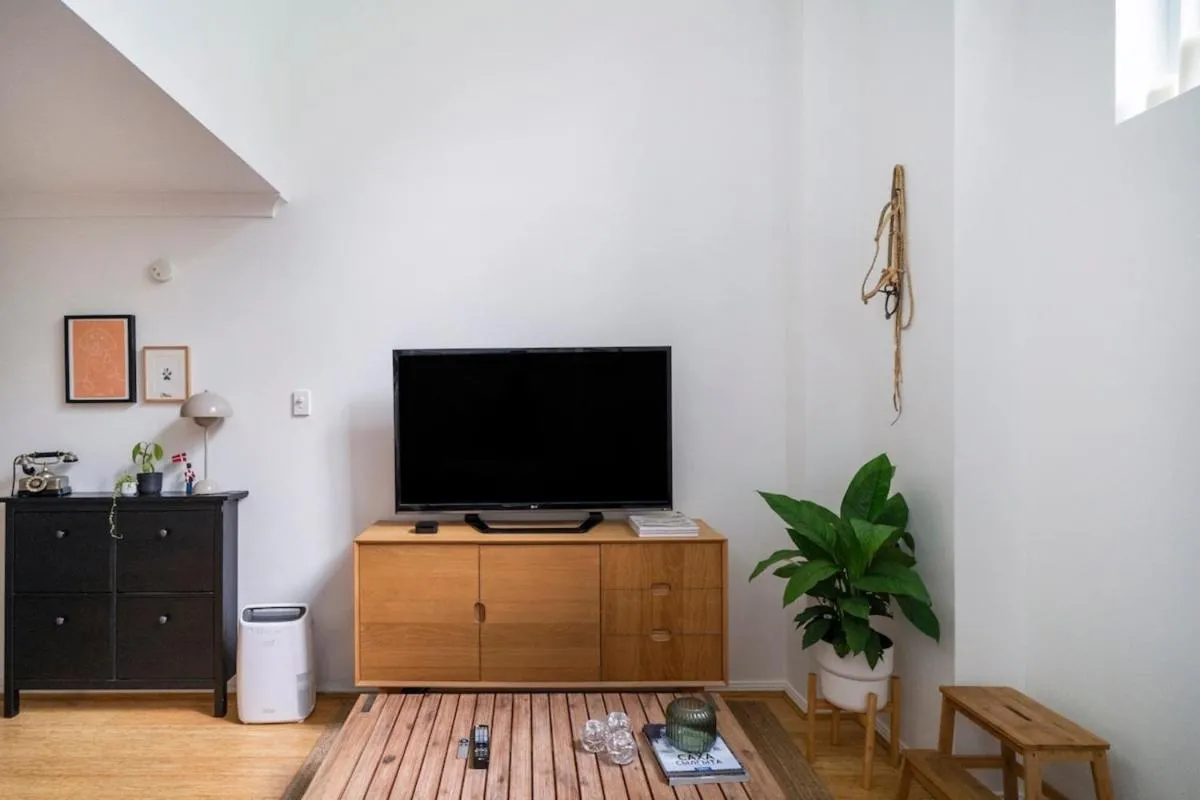 Image 2 of Loft Style Apartment in the Heart of Surry Hills