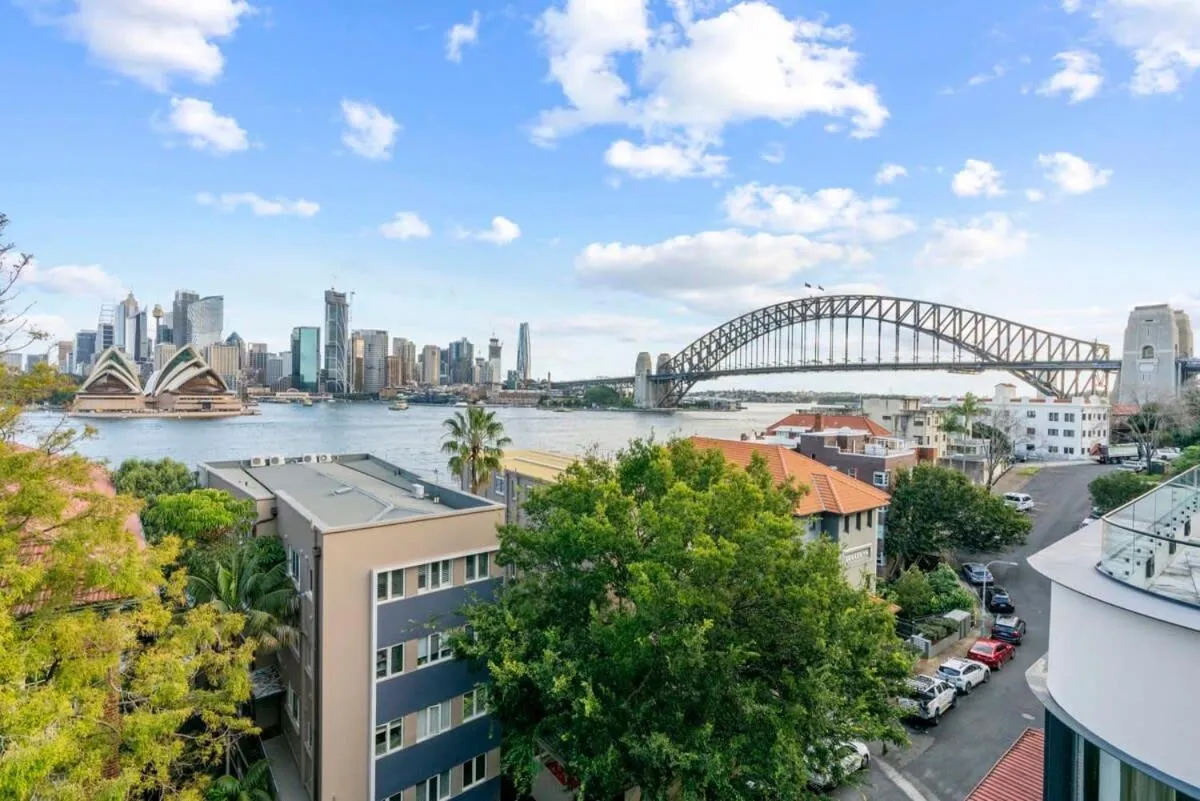 Image 5 of Lovely Apartment with Spectacular Views