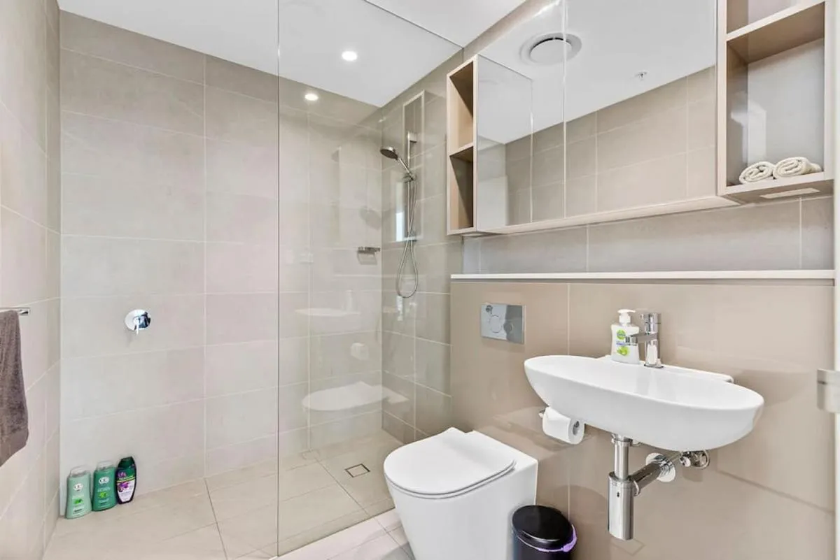 Image 2 of Luxury 2BR APT in heart of Macquarie Park