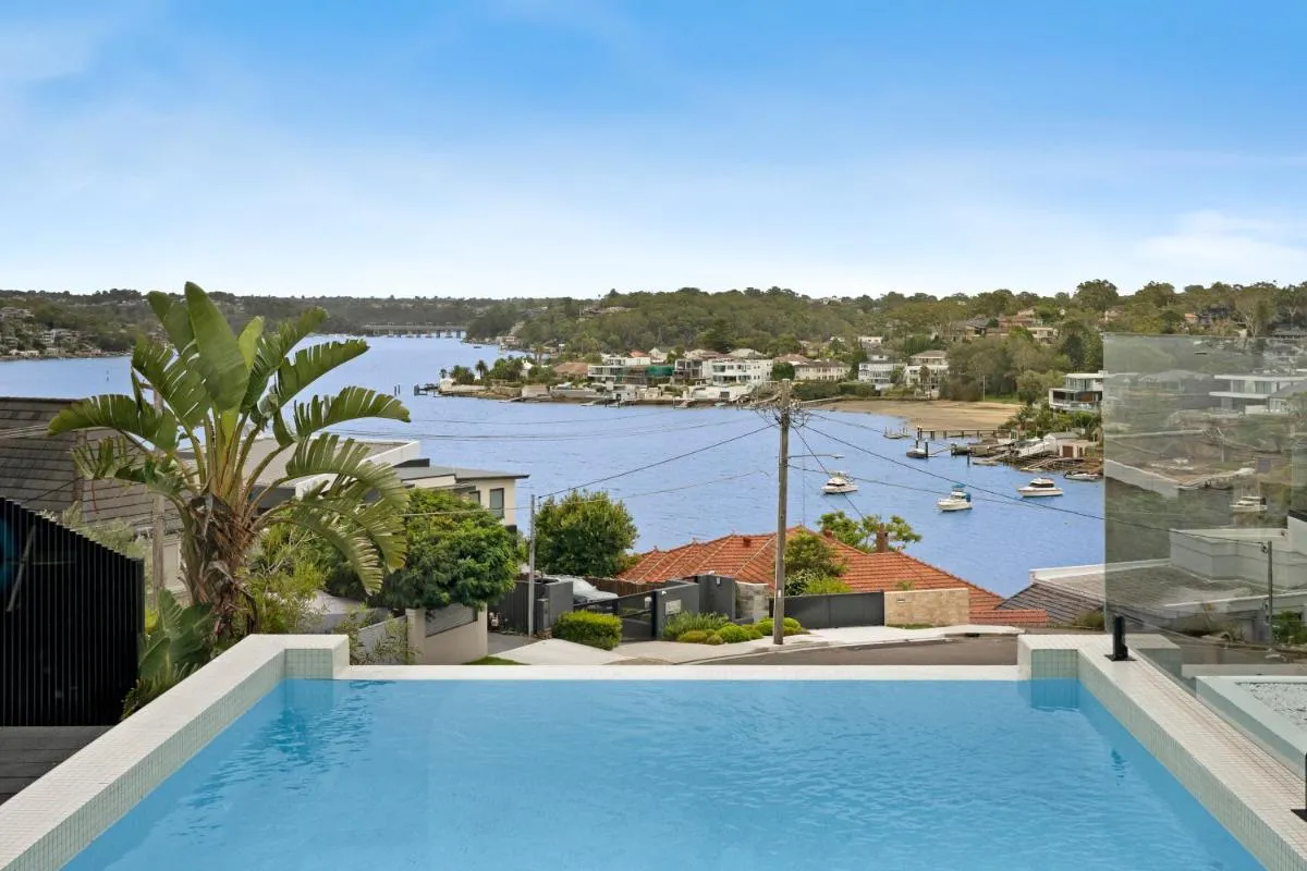Image 5 of Luxury Waterside Home Sanctuary