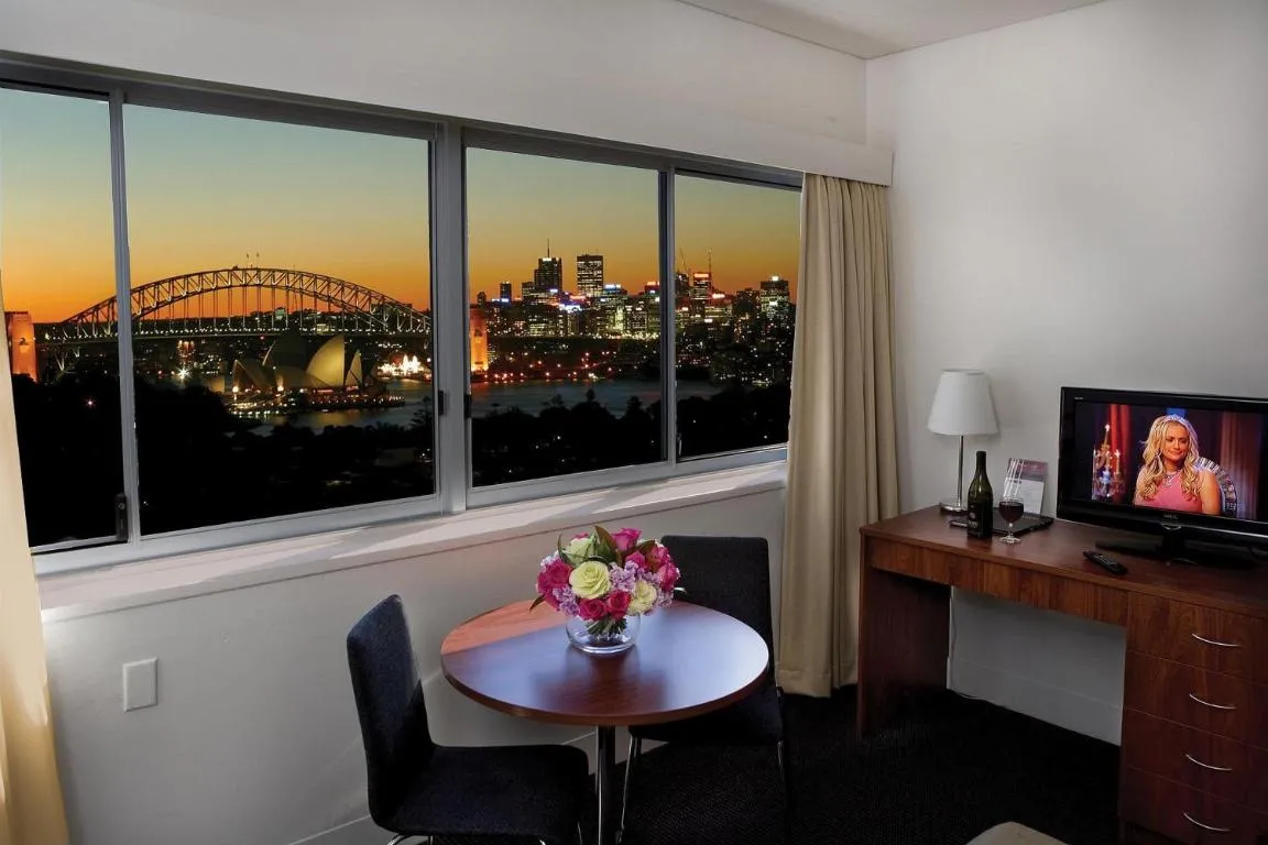 Image of Macleay Hotel
